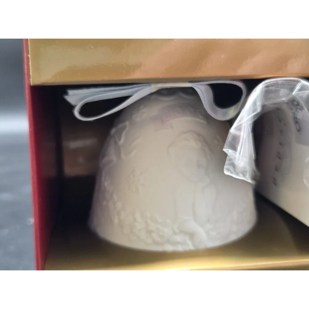 Lladro 2000 Annual Holiday Christmas Ornament Bell with Box #16700